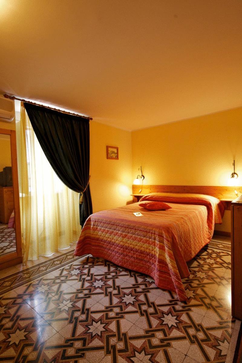 Bed and Breakfast Valentino à Valenzano Extérieur photo